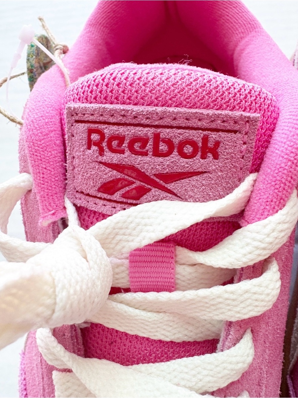 Reebok New Women's Pink Club C Grounds UK Sneakers
Size 7.5 NWOT - Picture 11 of 15